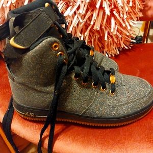 NWOT Air Force 1's Sz 7 men 9 women